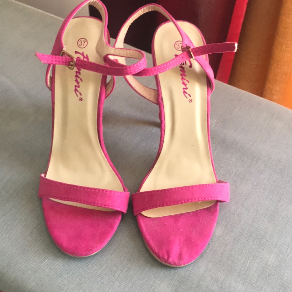 Womens pink heels
